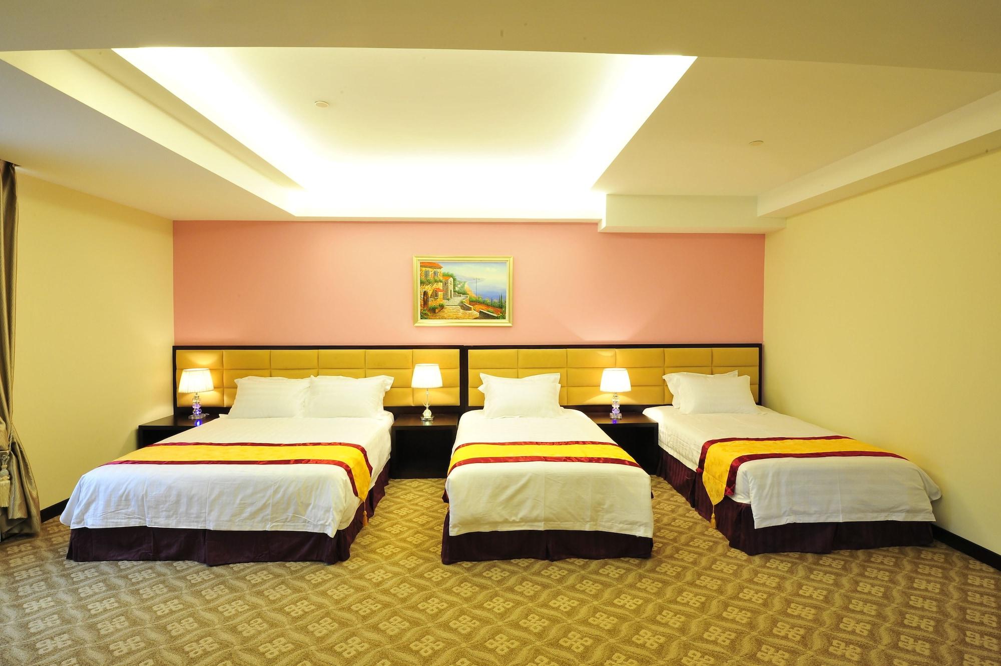 Hallmark Crown Hotel Malacca Exteriör bild