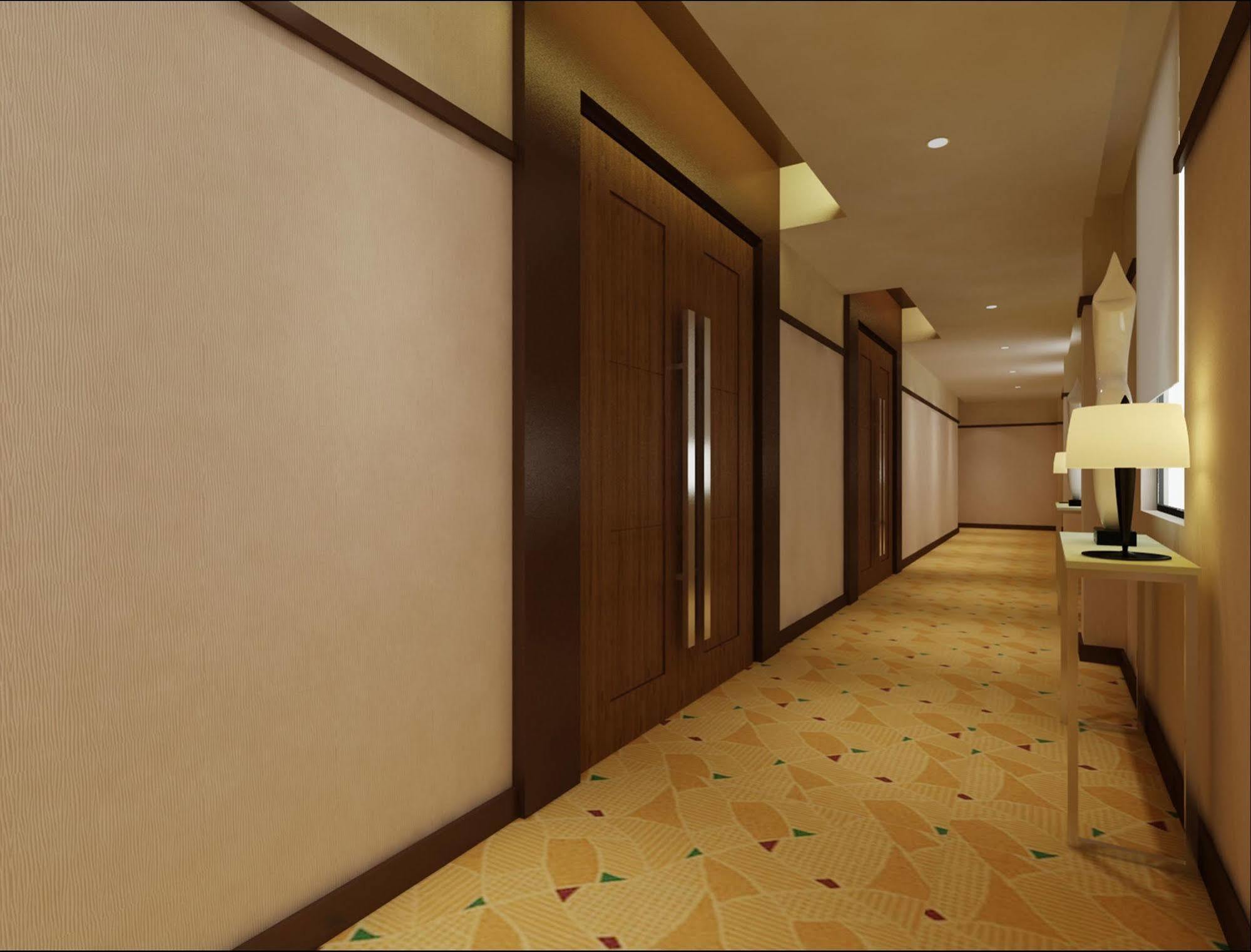 Hallmark Crown Hotel Malacca Exteriör bild